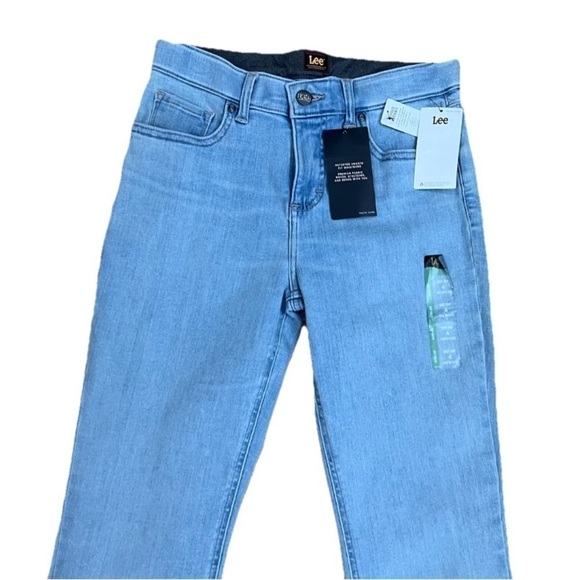 NWT Lee Boot Crop Jeans Ultra Lux Hidden Waistband Mid Rise $55 Sz 4 27” Waist - Picture 9 of 10